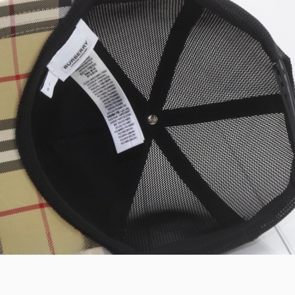 Authentic Burberry Nova Check Mesh Nylon Cap - Picture 4 of 6